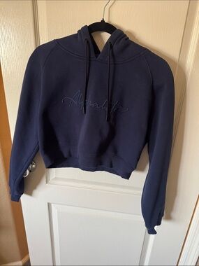 Alphalete  Navy Embossed Cropped Hoodie